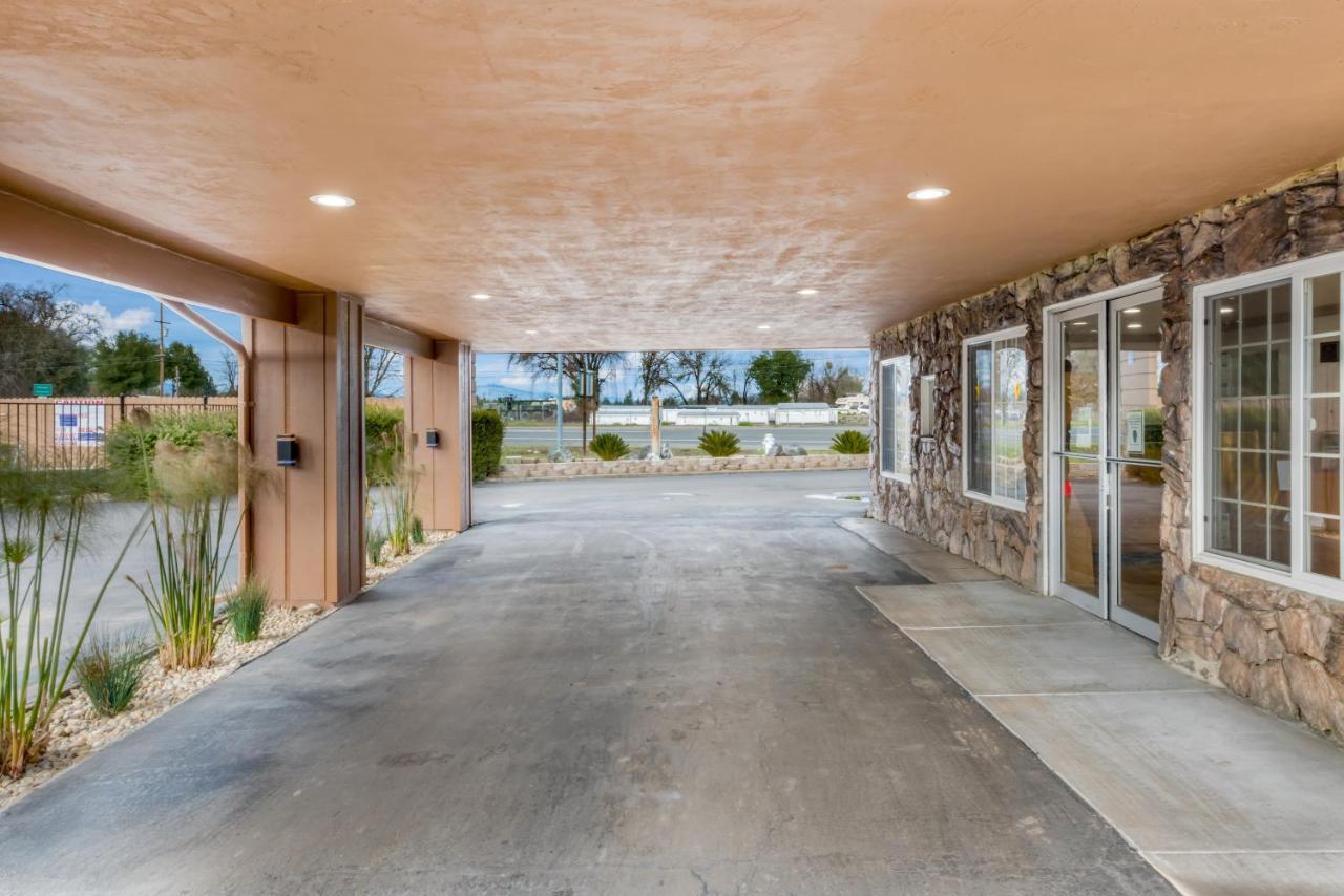 Americas Best Value Inn - Юкайа Экстерьер фото