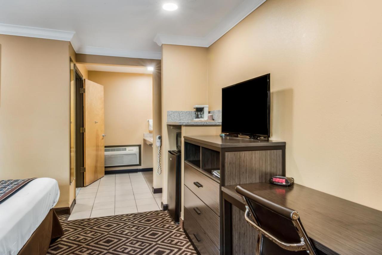 Americas Best Value Inn - Юкайа Экстерьер фото