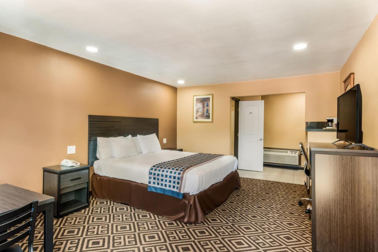 Americas Best Value Inn - Юкайа Экстерьер фото