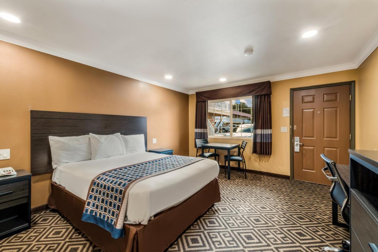 Americas Best Value Inn - Юкайа Экстерьер фото