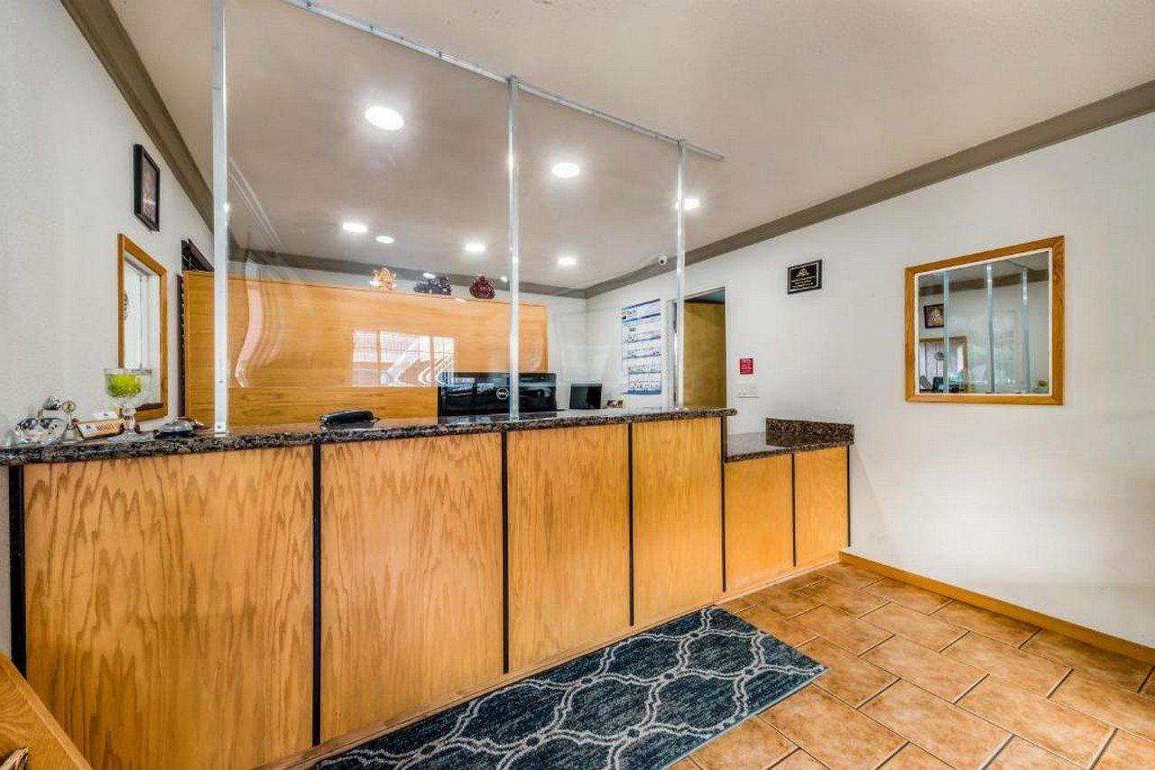 Americas Best Value Inn - Юкайа Экстерьер фото