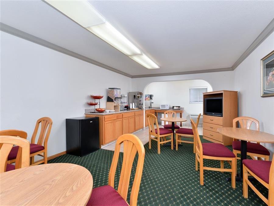 Americas Best Value Inn - Юкайа Экстерьер фото